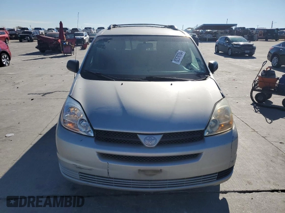 2005 Toyota Sienna CE z VIN 5TDZA23C05S376501, wystawiony jako Copart lot #82578704 z przebiegiem 201 995 mil mil oraz Szkoda całkowita • Salvage title. Historia ofert i sprzedaży dostępna na DreamBid. Obrazek 5.
