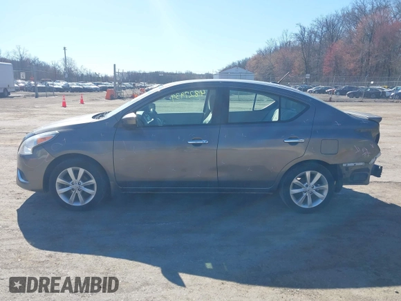 2016 Nissan Versa S with VIN 3N1CN7APXGL829290, listed as a IAAI auction lot 41827934 with 117,765 mi miles and . Bid and sale history available at DreamBid. Image 14.