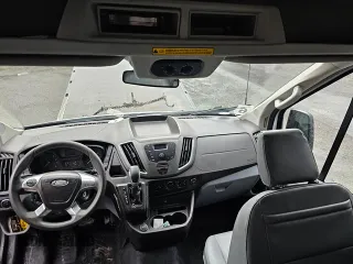 2017 Ford Transit XL с VIN 1FBAX2CM6HKA80340, выставлен на аукционе Copart как лот 75264884 с пробегом Не указан миль и Списание • Salvage title. История ставок и продаж доступна на DreamBid. Изображение 8.