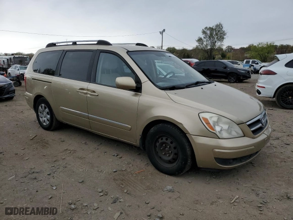 2008 Hyundai Entourage GLS with VIN KNDMC233886055461, listed as a Copart auction lot 52511165 with 215,885 mi miles and Salvage Title. Bid and sale history available at carsss.com. Image 4.