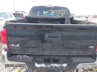 2018 Toyota Tacoma SR with VIN 3TMCZ5AN6JM121723, listed as a IAAI auction lot 41396387 with 78,594 mi miles. Bid and sale history available at carsss.com. Image 17.