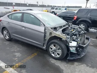 2020 Hyundai Elantra SEL z VIN KMHD84LF0LU032506, wystawiony jako IAAI lot #41529351 z przebiegiem 49 190 mil mil oraz . Historia ofert i sprzedaży dostępna na DreamBid. Obrazek 1.