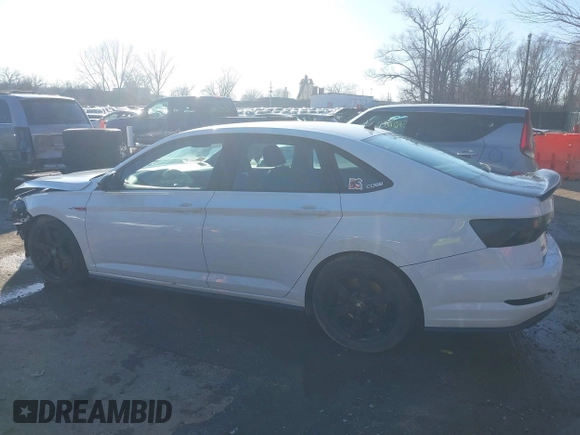 2019 Volkswagen Jetta GLI S z VIN 3VW6T7BU7KM236894, wystawiony jako IAAI lot #41499098 z przebiegiem 107 795 mil mil oraz . Historia ofert i sprzedaży dostępna na DreamBid. Obrazek 14.