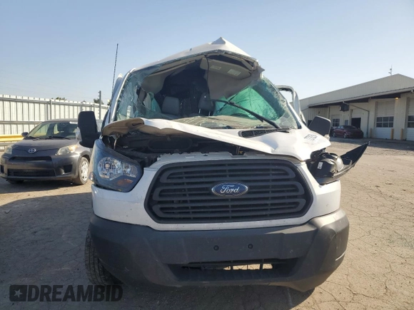 2018 Ford Transit z VIN 1FTYR1ZM3JKA37330, wystawiony jako Copart lot #72782594 z przebiegiem Nie podano mil oraz Szkoda całkowita • Salvage title. Historia ofert i sprzedaży dostępna na DreamBid. Obrazek 5.