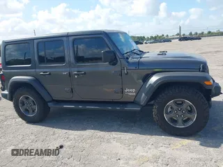 2019 Jeep Wrangler Unlimited Sport S z VIN 1C4HJXDN9KW636592, wystawiony jako IAAI lot #42159099 z przebiegiem 82 580 mil mil oraz . Historia ofert i sprzedaży dostępna na DreamBid. Obrazek 14.
