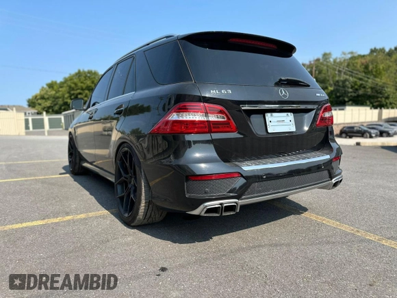 2013 Mercedes-Benz M ML 63 AMG with VIN 4JGDA7EB5DA138680, listed as a Copart auction lot 71911724 with 138,526 mi miles and Clean Title. Bid and sale history available at carsss.com. Image 2.