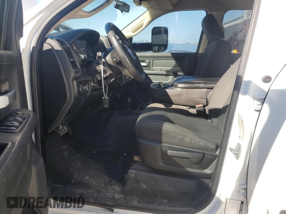 2019 Ram 3500 Tradesman with VIN 3C63RRGL7KG688141, listed as a Copart auction lot 82096424 with 209,436 mi miles and Non Repairable. Bid and sale history available at carsss.com. Image 7.