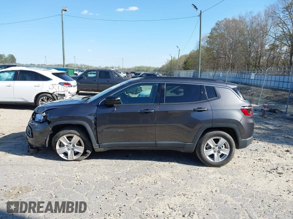 2022 Jeep Compass Latitude with VIN 3C4NJCBB0NT138781, listed as a IAAI auction lot 41897474 with 44,955 mi miles and . Bid and sale history available at carsss.com. Image 14.
