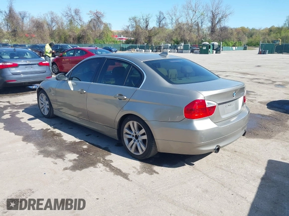 2008 BMW 3 Series 335i z VIN WBAVB77568NH78845, wystawiony jako IAAI lot #42060251 z przebiegiem 221 455 mil mil oraz . Historia ofert i sprzedaży dostępna na DreamBid. Obrazek 3.