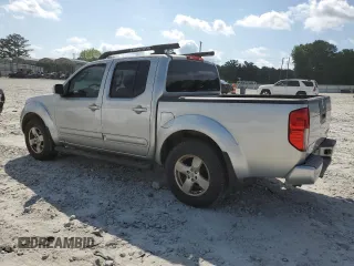2006 Nissan Frontier SE z VIN 1N6AD07W76C470825, wystawiony jako Copart lot #55404525 z przebiegiem 195 732 mil mil oraz Czysty tytuł • Clean title. Historia ofert i sprzedaży dostępna na DreamBid. Obrazek 2.