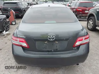 2010 Toyota Camry z VIN 4T4BF3EKXAR074797, wystawiony jako IAAI lot #42425096 z przebiegiem 120 451 mil mil oraz . Historia ofert i sprzedaży dostępna na DreamBid. Obrazek 17.