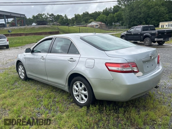 2011 Toyota Camry LE with VIN 4T1BF3EKXBU631378, listed as a Copart auction lot 60099015 with 180,080 mi miles and Salvage title. Bid and sale history available at DreamBid. Image 3.