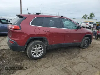 2016 Jeep Cherokee Latitude с VIN 1C4PJMCS5GW261891, выставлен на аукционе Copart как лот 57661815 с пробегом 62 687 миль миль и Списание • Salvage title. История ставок и продаж доступна на DreamBid. Изображение 3.