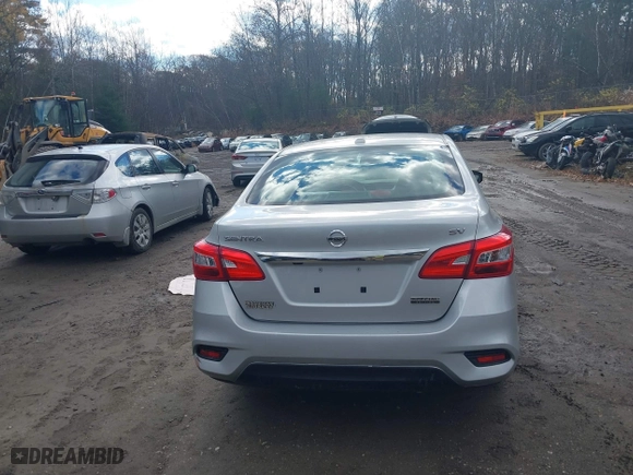 2019 Nissan Sentra SR with VIN 3N1AB7AP5KY382282, listed as a IAAI auction lot 40755665 with 72,028 mi miles. Bid and sale history available at carsss.com. Image 16.