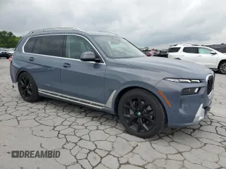 2023 BMW X7 xDrive40i z VIN 5UX23EM08P9N85017, wystawiony jako Copart lot #54537515 z przebiegiem 42 411 mil mil oraz Szkody całkowita. Historia ofert i sprzedaży dostępna na DreamBid. Obrazek 4.