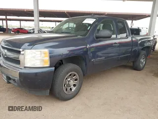 2007 Chevrolet Silverado 1500 1LT with VIN 2GCEK19CX71579533, listed as a IAAI auction lot 42247899 with 173,614 mi miles and . Bid and sale history available at DreamBid. Image 17.