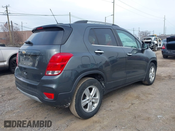 2018 Chevrolet Trax LT with VIN KL7CJLSB0JB722825, listed as a IAAI auction lot 41985225 with 58,021 mi miles and . Bid and sale history available at carsss.com. Image 4.