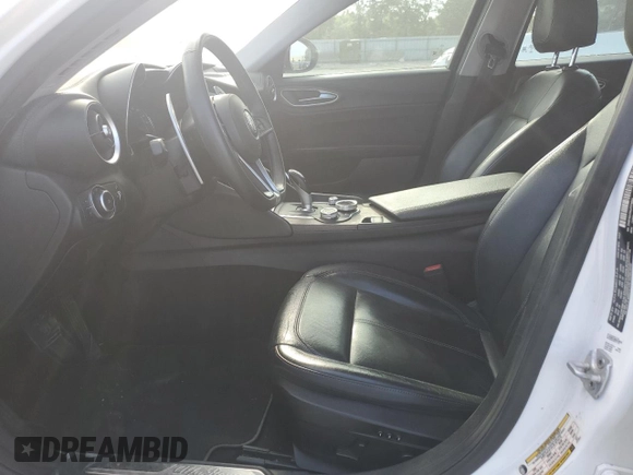 2018 Alfa Romeo Giulia Ti Sport with VIN ZARFAECN4J7579892, listed as a Copart auction lot 61759515 with 116,228 mi miles and Clean title. Bid and sale history available at DreamBid. Image 7.
