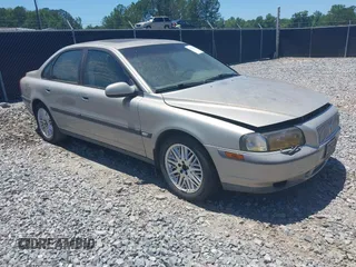 2000 Volvo S80 z VIN YV1TS94D1Y1118678, wystawiony jako IAAI lot #42312316 z przebiegiem 86 933 mil mil oraz . Historia ofert i sprzedaży dostępna na DreamBid. Obrazek 1.