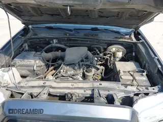 2021 Toyota Tacoma SR z VIN 5TFAX5GN8MX192277, wystawiony jako IAAI lot #42277081 z przebiegiem 66 322 mil mil oraz . Historia ofert i sprzedaży dostępna na DreamBid. Obrazek 10.