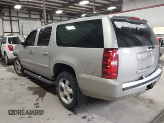 2008 Chevrolet Suburban LT w/3LT with VIN 1GNFK16338J248039, listed as a IAAI auction lot 41734266 with 223,071 mi miles. Bid and sale history available at carsss.com. Image 3.