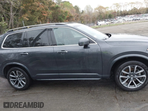 2017 Volvo XC90 Momentum with VIN YV4A22PK0H1173957, listed as a IAAI auction lot 41929842 with 139,322 mi miles. Bid and sale history available at carsss.com. Image 13.