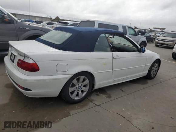 2005 BMW 3 Series 325Ci with VIN WBABW334X5PL37410, listed as a Copart auction lot 74379214 with 8,807 mi miles and Salvage Title. Bid and sale history available at carsss.com. Image 3.