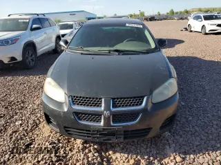 2004 Dodge Stratus SXT z VIN 1B3EL46XX4N348648, wystawiony jako Copart lot #66523784 z przebiegiem 211 999 mil mil oraz Tytuł czysty. Historia ofert i sprzedaży dostępna na DreamBid. Obrazek 5.