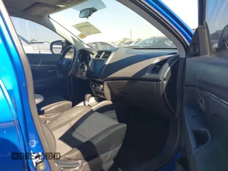 2019 Mitsubishi Outlander ES with VIN JA4AP3AU8KU025396, listed as a IAAI auction lot 42095905 with 98,521 mi miles and . Bid and sale history available at DreamBid. Image 5.