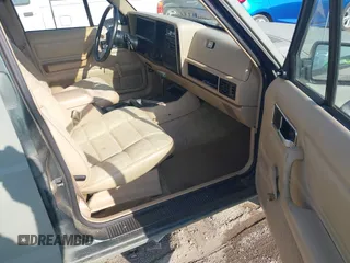 1992 Jeep Cherokee with VIN 1J4FT88S2NL251950, listed as a IAAI auction lot 42662079 with 1,689,263 mi miles and . Bid and sale history available at DreamBid. Image 5.