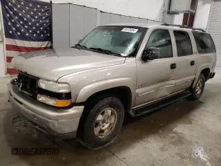 2000 Chevrolet Suburban with VIN 1GNFK16T9YJ169393, listed as a Copart auction lot 84970004 with 304,002 mi miles and Salvage Title. Bid and sale history available at carsss.com. Image 1.