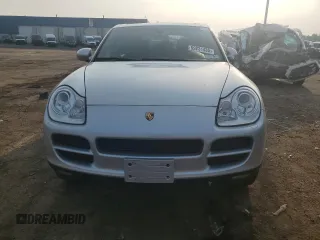 2004 Porsche Cayenne S z VIN WP1AB29P24LA66787, wystawiony jako Copart lot #59231435 z przebiegiem 52 815 mil mil oraz Czysty tytuł • Clean title. Historia ofert i sprzedaży dostępna na DreamBid. Obrazek 5.