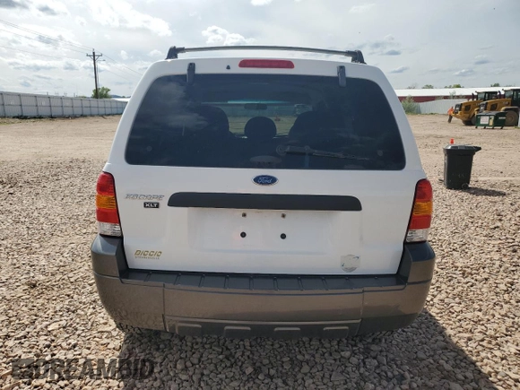 2005 Ford Escape XLT with VIN 1FMYU93145KA28777, listed as a Copart auction lot 58013995 with 94,308 mi miles and Clean title. Bid and sale history available at DreamBid. Image 6.