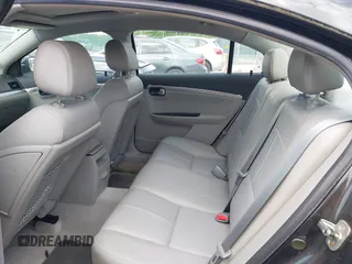 2009 Saturn Aura z VIN 1G8ZR57519F211739, wystawiony jako IAAI lot #42250378 z przebiegiem 73 497 mil mil oraz . Historia ofert i sprzedaży dostępna na DreamBid. Obrazek 8.