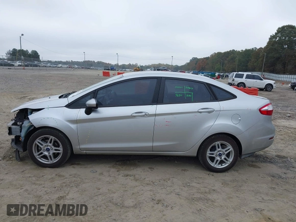 2017 Ford Fiesta SE с VIN 3FADP4BJ3HM170751, выставлен на аукционе IAAI как лот 40757768 с пробегом 127 946 миль миль и . История ставок и продаж доступна на DreamBid. Изображение 13.