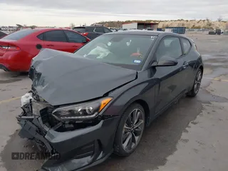 2021 Hyundai Veloster 2.0 with VIN KMHTG6AF1MU032870, listed as a IAAI auction lot 41323767 with 25,955 mi miles. Bid and sale history available at carsss.com. Image 16.