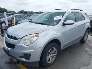 2013 Chevrolet Equinox LT z VIN 2GNALDEK9D6406229, wystawiony jako IAAI lot #42146647 z przebiegiem 174 355 mil mil oraz . Historia ofert i sprzedaży dostępna na DreamBid. Obrazek 2.