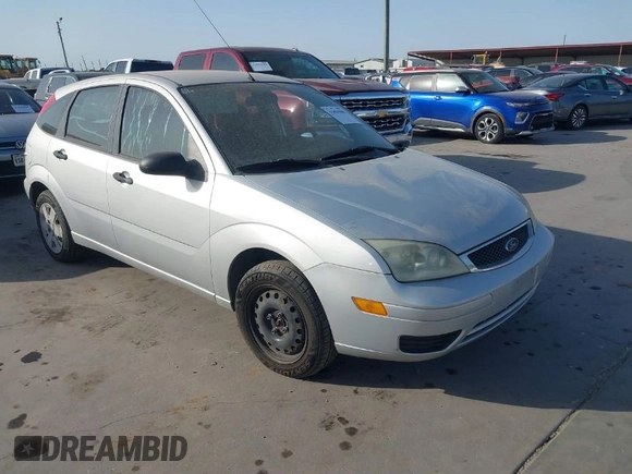 2007 Ford Focus S with VIN 1FAHP37N97W199399, listed as a IAAI auction lot 41854900 with 137,601 mi miles and . Bid and sale history available at carsss.com. Image 1.