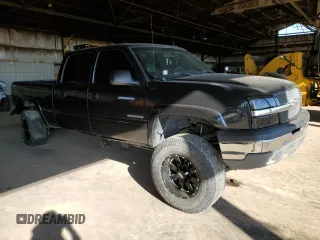 2003 Chevrolet Silverado 1500HD LT z VIN 1GCGK13U33F162400, wystawiony jako Copart lot #73840764 z przebiegiem 204 912 mil mil oraz Szkoda całkowita • Salvage title. Historia ofert i sprzedaży dostępna na DreamBid. Obrazek 4.