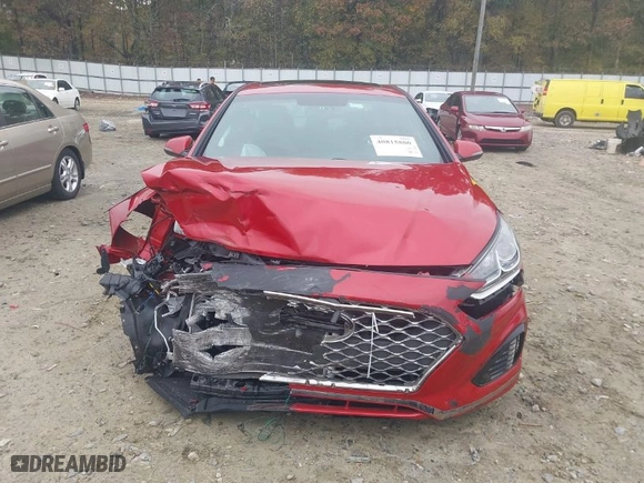 2019 Hyundai Sonata Sport with VIN 5NPE34AF7KH808312, listed as a IAAI auction lot 40815880 with 71,800 mi miles. Bid and sale history available at carsss.com. Image 13.