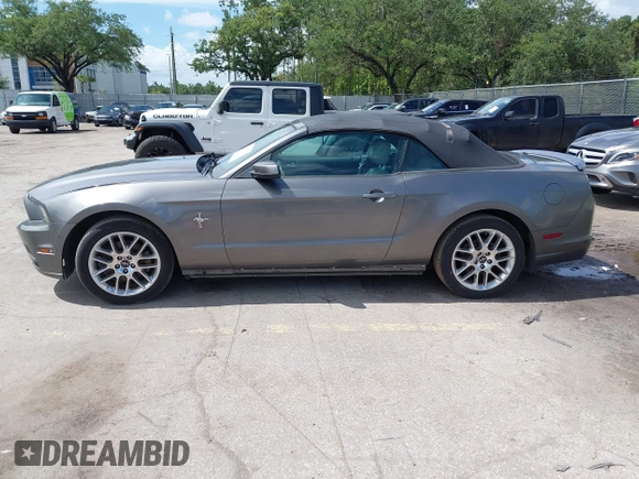 2014 Ford Mustang V6 with VIN 1ZVBP8EM8E5214546, listed as a IAAI auction lot 42773010 with 132,666 mi miles and . Bid and sale history available at DreamBid. Image 14.