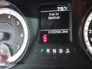 2020 Ram 1500 Tradesman с VIN 1C6RR6FG6LS116923, выставлен на аукционе IAAI как лот 42120567 с пробегом 103 298 миль миль и . История ставок и продаж доступна на DreamBid. Изображение 16.