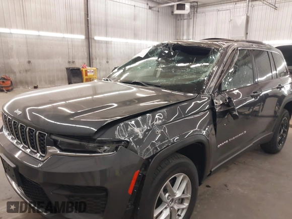 2025 Jeep Grand Cherokee Altitude X with VIN 1C4RJHAG5SC278876, listed as a IAAI auction lot 42261321 with 819 mi miles and . Bid and sale history available at DreamBid. Image 6.