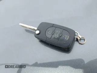 2003 Audi A4 1.8T с VIN WAUAC48H33K022982, выставлен на аукционе IAAI как лот 41994638 с пробегом 35 618 миль миль и . История ставок и продаж доступна на DreamBid. Изображение 11.