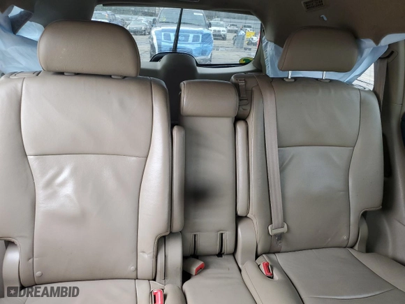 2011 Toyota Highlander with VIN 5TDBK3EHXBS082452, listed as a Copart auction lot 44063115 with 221,062 mi miles and Salvage Title. Bid and sale history available at carsss.com. Image 10.