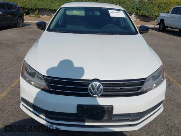 2015 Volkswagen Jetta SE with VIN 3VWD17AJ5FM258354, listed as a IAAI auction lot 42709041 with 191,338 mi miles and . Bid and sale history available at DreamBid. Image 12.