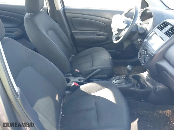 2019 Nissan Versa Sedan SV with VIN 3N1CN7AP9KL831055, listed as a IAAI auction lot 41068624 with 90,946 mi miles. Bid and sale history available at carsss.com. Image 5.