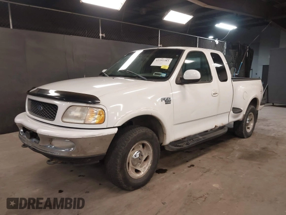 1998 Ford F-150 с VIN 2FTZX08W9WCA27422, выставлен на аукционе IAAI как лот 42391383 с пробегом 183 526 миль миль и . История ставок и продаж доступна на DreamBid. Изображение 17.