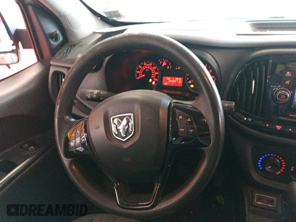 2019 Ram ProMaster City Cargo Tradesman z VIN ZFBHRFAB6K6M61931, wystawiony jako IAAI lot #42570041 z przebiegiem 152 309 mil mil oraz . Historia ofert i sprzedaży dostępna na DreamBid. Obrazek 26.