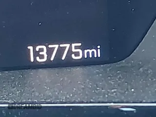 2024 Chevrolet Colorado 2WD LT z VIN 1GCPSCEKXR1112753, wystawiony jako IAAI lot #41842815 z przebiegiem 13 775 mil mil oraz . Historia ofert i sprzedaży dostępna na DreamBid. Obrazek 15.